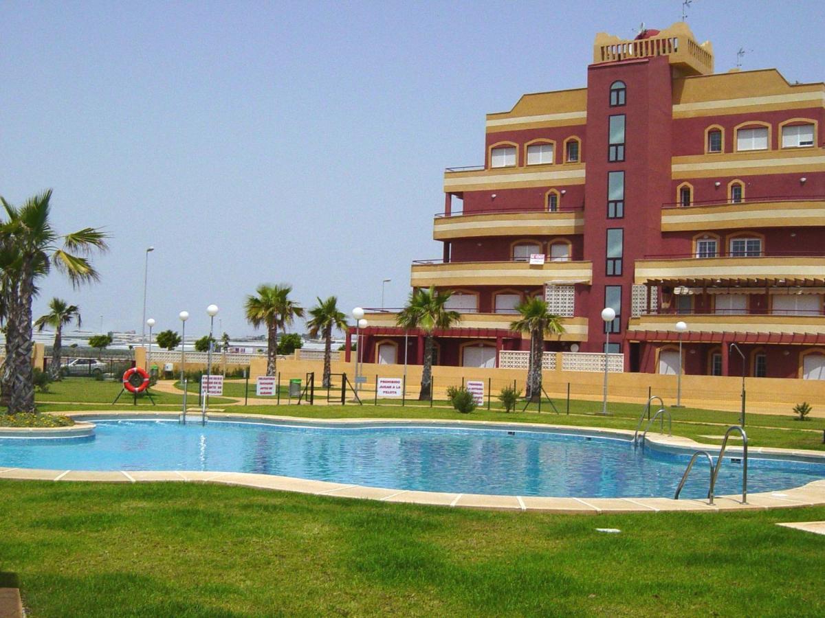 Pelicanos Golf & - Spacious And Modern With Terrace And Private Pool Apartament *